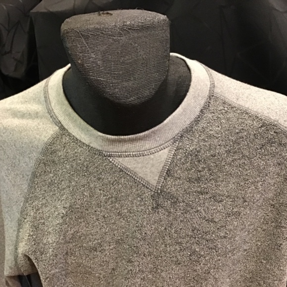 NWT Bench Men’s Pullover Sweatshirt , grey two tone color - Picture 3 of 13